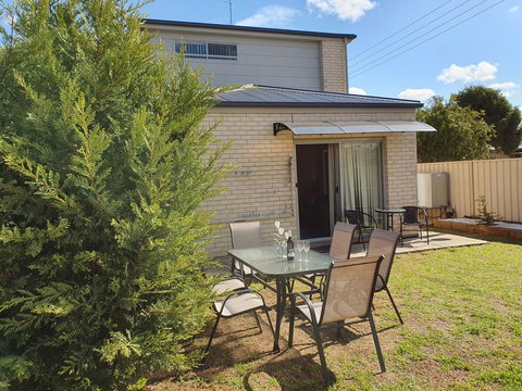 Explore Adelaide, Gawler, The Barossa And Clare Valleys All-in-one - Kawana Tourism 13