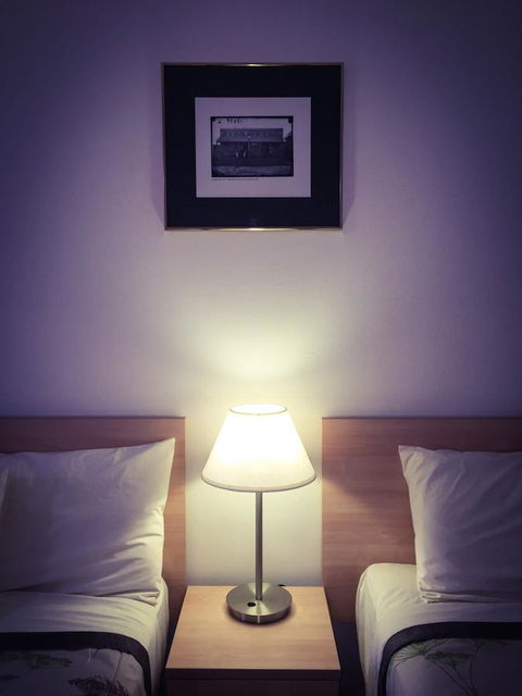 Ten Dollar Town Motel - Kawana Tourism 28