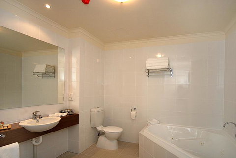 Lady Bay Hotel - Kawana Tourism 7