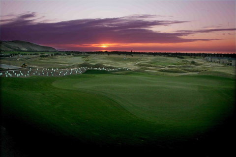 Lady Bay Hotel - Kawana Tourism 24