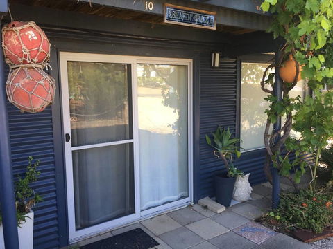 SHAKIN' SHACK - Kawana Tourism 19