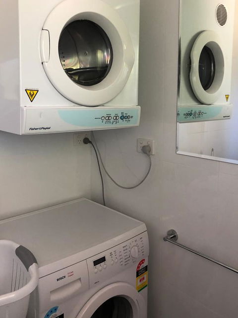 Beachview - Kawana Tourism 27