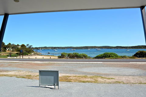 Beachview - Kawana Tourism 34