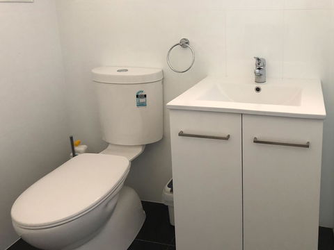 Beachview - Kawana Tourism 24