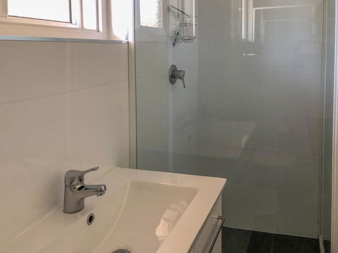 Beachview - Kawana Tourism 25