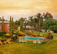 Clare Country Club - Kawana Tourism