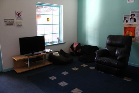 My Place & Adelaide Backpackers Hostel - Kawana Tourism 26