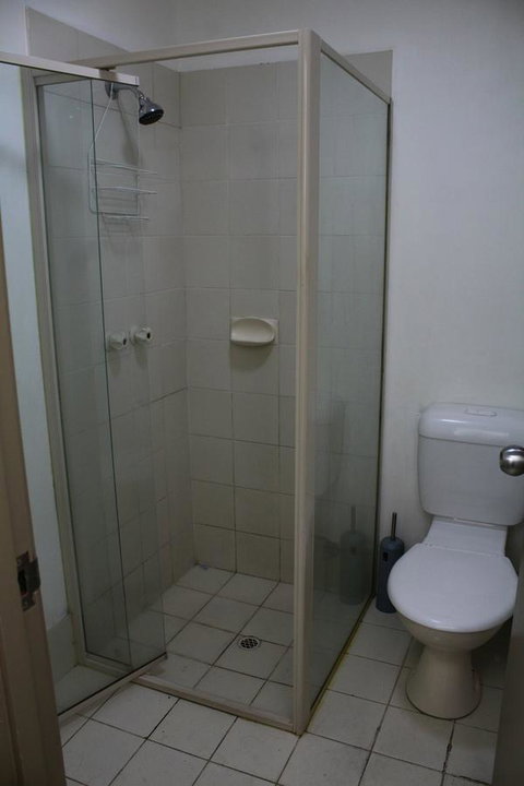 My Place & Adelaide Backpackers Hostel - Kawana Tourism 44