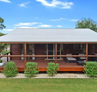 The Log Cabin - 47 Jetty Road - Kawana Tourism