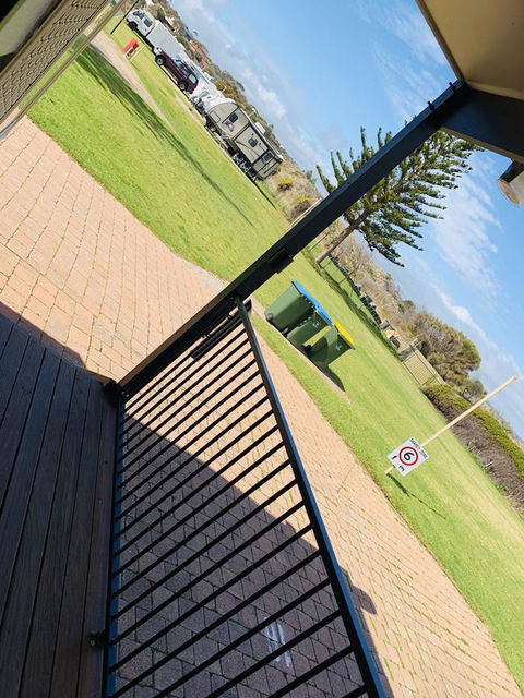 Moana Beach Tourist Park - Kawana Tourism 14
