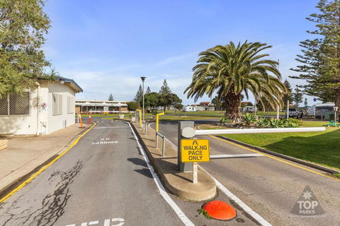 Moana Beach Tourist Park - Kawana Tourism 26