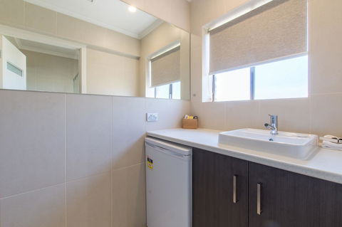 Mick O\'Sheas - Kawana Tourism 26