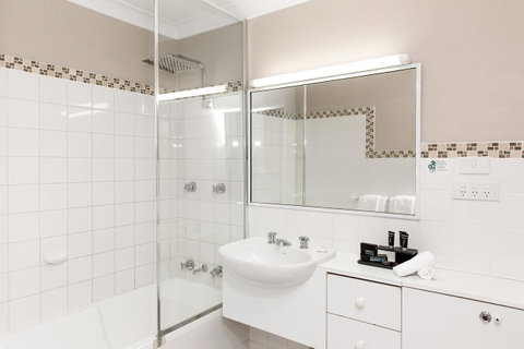 The Belmore Apartments Hotel - Kawana Tourism 14