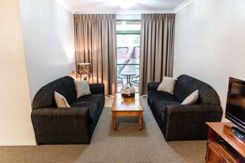 The Belmore Apartments Hotel - Kawana Tourism 23