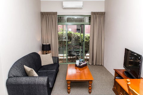 The Belmore Apartments Hotel - Kawana Tourism 6