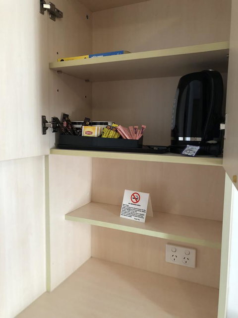 Adelaide Airport Motel - Kawana Tourism 4