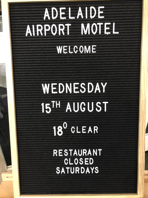 Adelaide Airport Motel - Kawana Tourism 7
