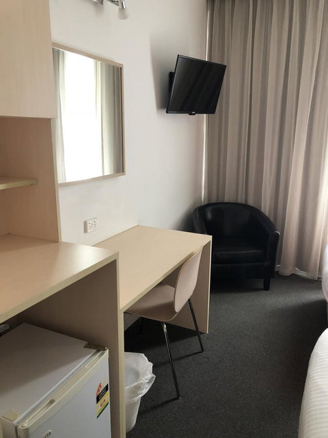 Adelaide Airport Motel - Kawana Tourism 26