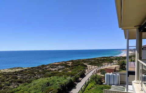 Ochre Point Beach House On Moana Seafront - Kawana Tourism 7