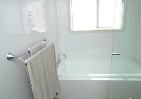 Rosie\'s - Kawana Tourism 7