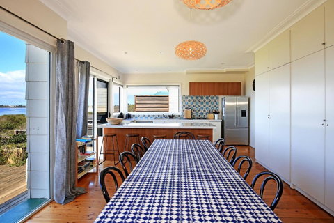 Culburra Beachhouse - Kawana Tourism 18