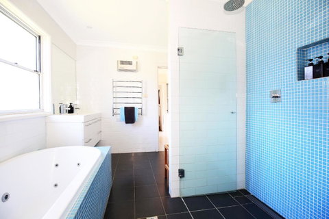 Culburra Beachhouse - Kawana Tourism 22