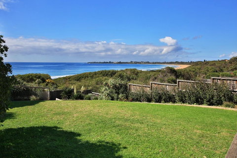 Culburra Beachhouse - Kawana Tourism 15