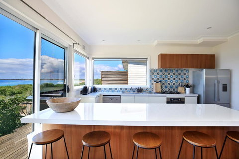 Culburra Beachhouse - Kawana Tourism 13