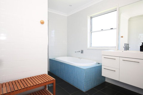Culburra Beachhouse - Kawana Tourism 23