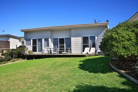 Culburra Beachhouse - Kawana Tourism 9