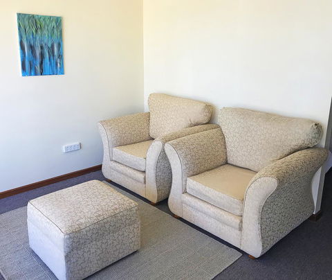 Lake Albert Motel - Kawana Tourism 14