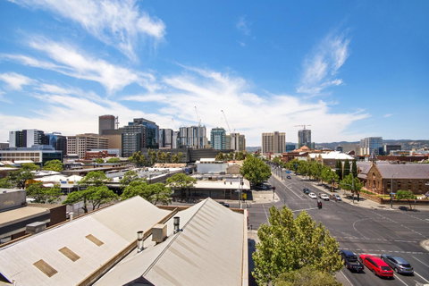 Swainson On Grote - Kawana Tourism 14