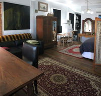 Wallace Lodge - Kawana Tourism