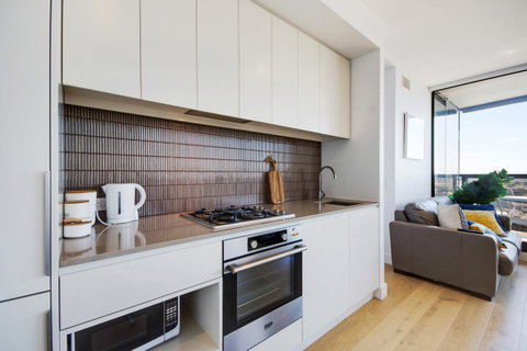 Swainson At Vue - Kawana Tourism 10