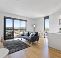 Views On Surflen - Kawana Tourism