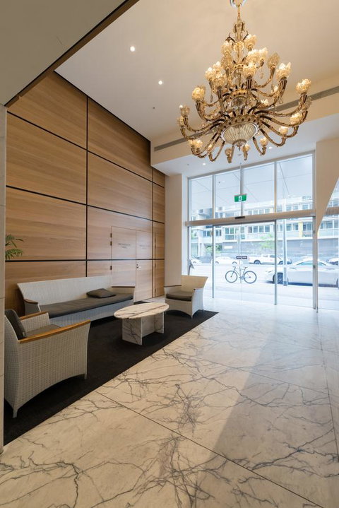 Ther-Rich 2Brm CBD Apartment - Kawana Tourism 15