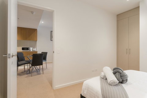 Ther-Rich 2Brm CBD Apartment - Kawana Tourism 2
