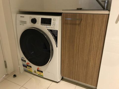 Ther-Rich 2Brm CBD Apartment - Kawana Tourism 37
