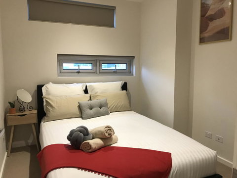 Ther-Rich 2Brm CBD Apartment - Kawana Tourism 43