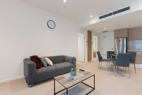 Ther-Rich 2Brm CBD Apartment - Kawana Tourism 32