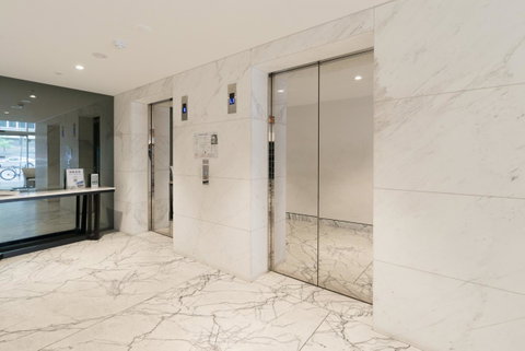 Ther-Rich 2Brm CBD Apartment - Kawana Tourism 34