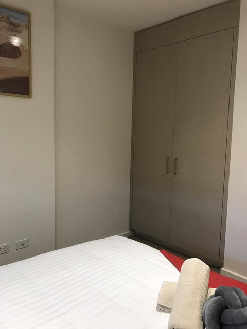 Ther-Rich 2Brm CBD Apartment - Kawana Tourism 41