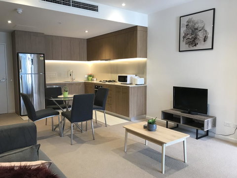 Ther-Rich 2Brm CBD Apartment - Kawana Tourism 40