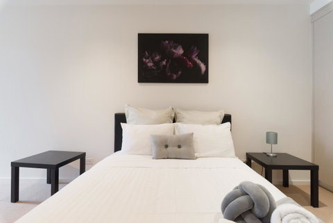 Ther-Rich 2Brm CBD Apartment - Kawana Tourism 7