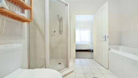 GOUGER 265 - Kawana Tourism 11