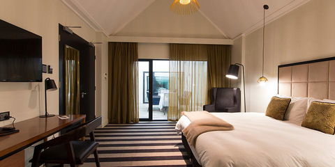Ellen Hotel - Kawana Tourism 16