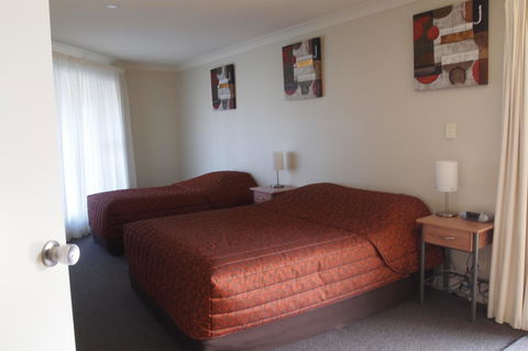Alexander Cameron Suites - Kawana Tourism 23