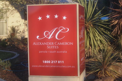 Alexander Cameron Suites - Kawana Tourism 19