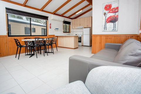 BIG4 Renmark Riverfront Holiday Park - Kawana Tourism 1