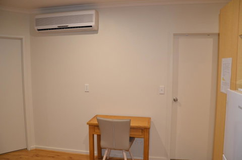 ADELAIDE CENTRAL APARTMENT - 3BR, 2BATH & CARPARK - Kawana Tourism 10